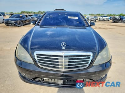 Piąte zdjęcie samochodu w środku: 2007 MERCEDES-BENZ S 550 VIN:WDDNG71X37A139586 - miniatura