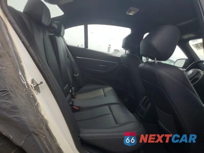 Zdjęcie 10 z 12 samochodu: 2018 BMW 3ER 330 XI VIN:WBA8D9C53JA607876 - miniatura