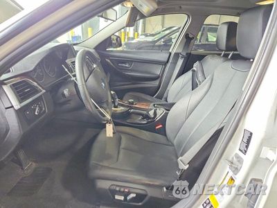 Zdjęcie 7 z 12 samochodu: 2016 BMW 320 XI VIN:WBA8E5G52GNU20890 - miniatura