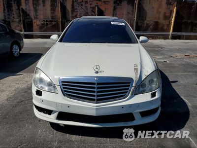 Piąte zdjęcie samochodu w środku: 2008 MERCEDES-BENZ S 550 VIN:WDDNG71X28A167560 - miniatura