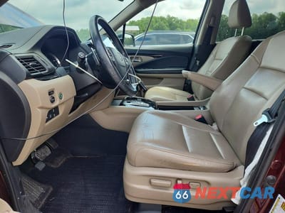 Zdjęcie 7 z 13 samochodu: 2016 HONDA PILOT TOURING VIN:5FNYF5H91GB051326 - miniatura