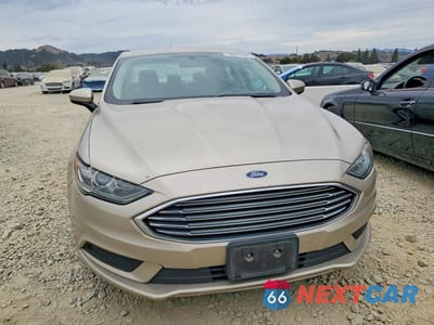 Piąte zdjęcie samochodu w środku: 2018 FORD FUSION SE VIN:3FA6P0HD9JR241320 - miniatura