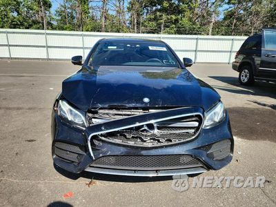 Piąte zdjęcie samochodu w środku: 2017 MERCEDES-BENZ E 300 4MATIC VIN:WDDZF4KB4HA041819 - miniatura