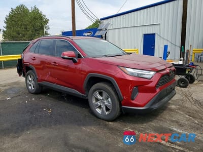 Czwarte zdjęcie samochodu z boku: 2024 TOYOTA RAV4 XLE VIN:2T3P1RFV1RW485700 - miniatura