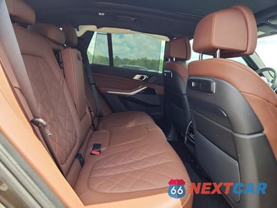 Zdjęcie 10 z 12 samochodu: 2025 BMW X5 XDRIVE40I VIN:5UX23EU07S9X85461 - miniatura