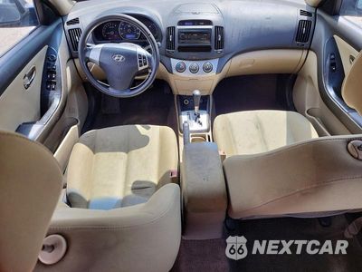 Zdjęcie 8 z 12 samochodu: 2010 HYUNDAI ELANTRA GLS VIN:KMHDU4AD7AU134346 - miniatura