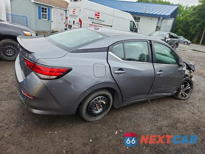 Trzecie zdjęcie samochodu z tyłu: 2021 NISSAN SENTRA VIN:3N1AB8DV5MY314115 - miniatura