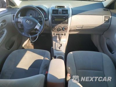 Zdjęcie 8 z 12 samochodu: 2012 TOYOTA COROLLA LE VIN:2T1BU4EEXCC786022 - miniatura