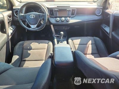 Zdjęcie 8 z 13 samochodu: 2018 TOYOTA RAV4 LE VIN:JTMBFREV6JJ251245 - miniatura
