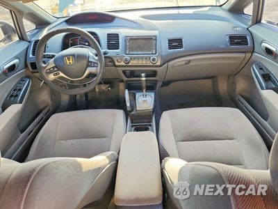 Zdjęcie 8 z 12 samochodu: 2006 HONDA CIVIC EX VIN:1HGFA16836L145620 - miniatura