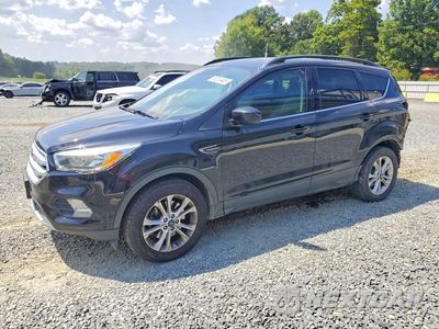 2018 FORD ESCAPE SE 1FMCU9GD6JUB76085 - główne zdjęcie licytacji z USA - miniatura