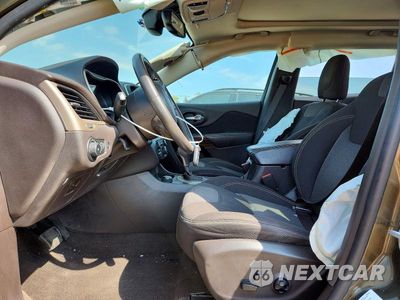 Zdjęcie 7 z 13 samochodu: 2014 JEEP CHEROKEE LATITUDE VIN:1C4PJMCB3EW206790 - miniatura