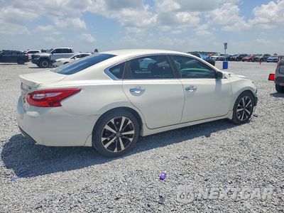 Trzecie zdjęcie samochodu z tyłu: 2016 NISSAN ALTIMA 2.5 SR VIN:1N4AL3APXGC290688 - miniatura