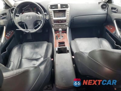 Zdjęcie 8 z 12 samochodu: 2007 LEXUS IS 350 VIN:JTHBE262072012547 - miniatura