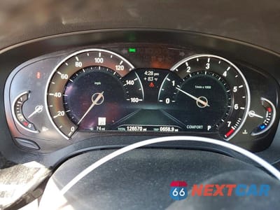 Zdjęcie 9 z 12 samochodu: 2019 BMW 530 I VIN:WBAJA5C50KWW39241 - miniatura