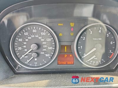 Zdjęcie 9 z 12 samochodu: 2007 BMW 328 XI VIN:WBAVC93557KX54662 - miniatura
