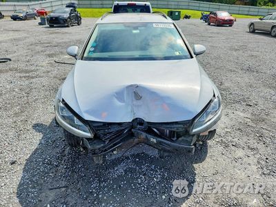 Piąte zdjęcie samochodu w środku: 2018 VOLKSWAGEN GOLF SPORTWAGEN S VIN:3VW117AU8JM752973 - miniatura