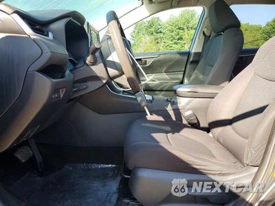 Zdjęcie 7 z 14 samochodu: 2020 TOYOTA RAV4 LE VIN:2T3K1RFV4LC085066 - miniatura
