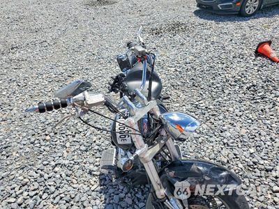 Piąte zdjęcie samochodu w środku: 2002 HONDA VTX1800 S VIN:1HFSC49442A000017 - miniatura