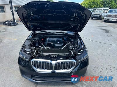 Zdjęcie 7 z 10 samochodu: 2027 BMW 530 XI VIN:WBA53FJ00VCY10553 - miniatura