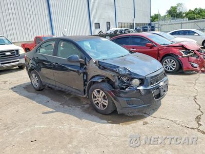 Czwarte zdjęcie samochodu z boku: 2012 CHEVROLET SONIC LT VIN:1G1JD5SH2C4101569 - miniatura