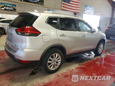 Trzecie zdjęcie samochodu z tyłu: 2017 NISSAN ROGUE SV VIN:KNMAT2MV9HP600712 - miniatura