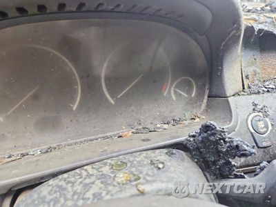 Zdjęcie 9 z 12 samochodu: 2013 BMW 535 XI VIN:WBAFU7C53DDU67116 - miniatura