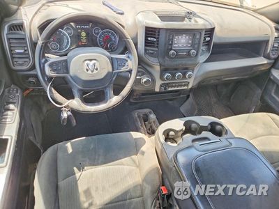Zdjęcie 8 z 13 samochodu: 2023 RAM 2500 TRADESMAN VIN:3C6UR5HJ1PG606552 - miniatura