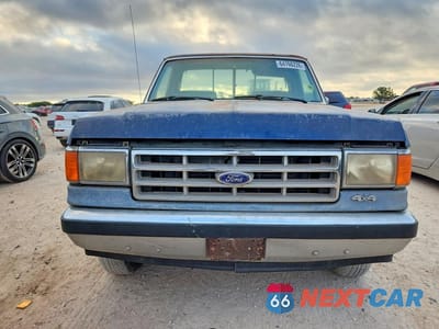 Piąte zdjęcie samochodu w środku: 1988 FORD F150 VIN:1FTEF14N5JNB10451 - miniatura