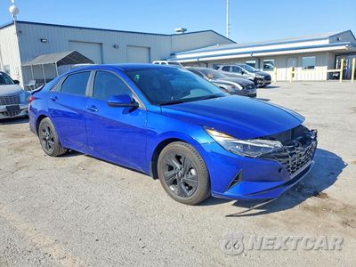 Czwarte zdjęcie samochodu z boku: 2023 HYUNDAI ELANTRA SEL VIN:KMHLM4AG6PU488258 - miniatura