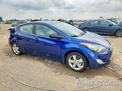 Czwarte zdjęcie samochodu z boku: 2013 HYUNDAI ELANTRA GLS VIN:KMHDH4AE0DU563748 - miniatura