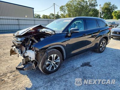 2022 TOYOTA HIGHLANDER XLE 5TDGZRAH8NS121635 - główne zdjęcie licytacji z USA - miniatura