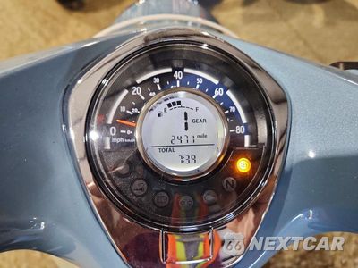 Zdjęcie 7 z 9 samochodu: 2023 HONDA C125 A VIN:MLHJA5859P5100218 - miniatura