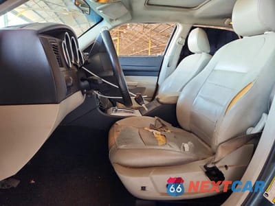 Zdjęcie 7 z 12 samochodu: 2005 DODGE MAGNUM R/T VIN:2D4GV58205H661147 - miniatura