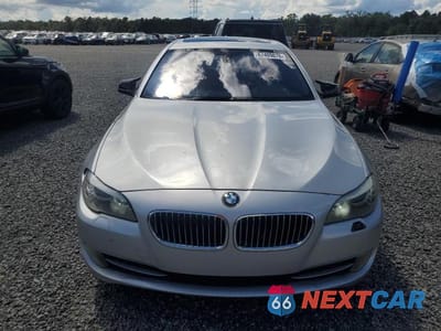 Piąte zdjęcie samochodu w środku: 2011 BMW 528 I VIN:WBAFR1C56BC260706 - miniatura