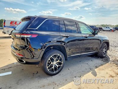 Trzecie zdjęcie samochodu z tyłu: 2023 JEEP GRAND CHEROKEE SUMMIT 4XE VIN:1C4RJYE62PC595653 - miniatura