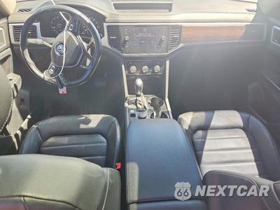 Zdjęcie 8 z 13 samochodu: 2018 VOLKSWAGEN ATLAS SEL PREMIUM VIN:1V2NR2CAXJC572249 - miniatura