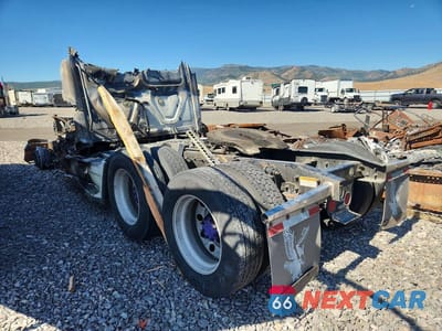 Drugie zdjęcie samochodu z przodu: 2009 FREIGHTLINER CASCADIA 125 VIN:1FUJGLDR79LAM3963 - miniatura