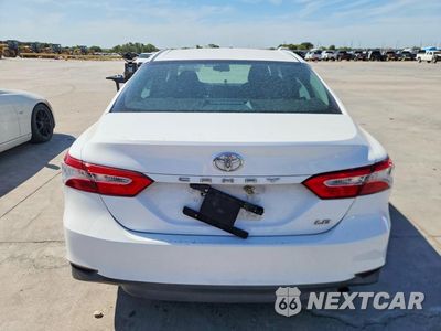 Zdjęcie 6 z 12 samochodu: 2018 TOYOTA CAMRY LE VIN:4T1B11HK5JU514465 - miniatura