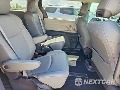 Zdjęcie 11 z 13 samochodu: 2021 TOYOTA SIENNA XLE VIN:5TDYRKEC4MS002120 - miniatura