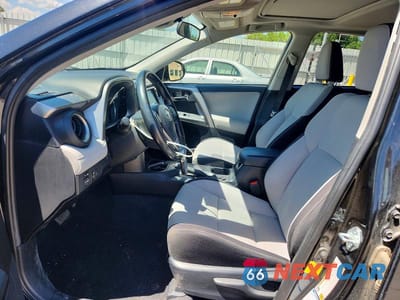 Zdjęcie 7 z 13 samochodu: 2017 TOYOTA RAV4 HYBRID XLE VIN:JTMRJREV3HD111336 - miniatura