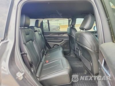 Zdjęcie 11 z 14 samochodu: 2025 JEEP GRAND CHEROKEE LIMITED VIN:1C4RJHBG4SC284652 - miniatura