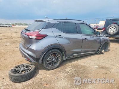 Trzecie zdjęcie samochodu z tyłu: 2023 NISSAN KICKS SR VIN:3N1CP5DV6PL555174 - miniatura