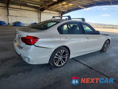 Trzecie zdjęcie samochodu z tyłu: 2016 BMW 328 I SULEV VIN:WBA8E9C53GK647939 - miniatura