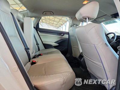 Zdjęcie 10 z 12 samochodu: 2018 HONDA ACCORD LX VIN:1HGCV1F11JA199707 - miniatura