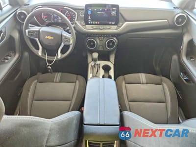 Zdjęcie 8 z 14 samochodu: 2025 CHEVROLET BLAZER 2LT VIN:3GNKBCR47SS252129 - miniatura