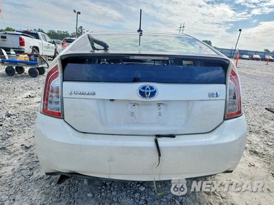 Zdjęcie 6 z 12 samochodu: 2015 TOYOTA PRIUS FOUR VIN:JTDKN3DU2F1889914 - miniatura