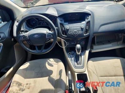 Zdjęcie 8 z 13 samochodu: 2017 FORD FOCUS SE VIN:1FADP3K2XHL205614 - miniatura