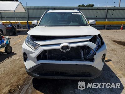 Piąte zdjęcie samochodu w środku: 2019 TOYOTA RAV4 XLE PREMIUM VIN:2T3A1RFV8KC045826 - miniatura
