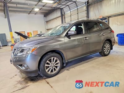 2016 NISSAN PATHFINDER S 5N1AR2MM9GC607991 - główne zdjęcie licytacji z USA - miniatura